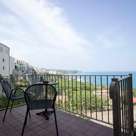 Il Convento Della Pietà * Tropea